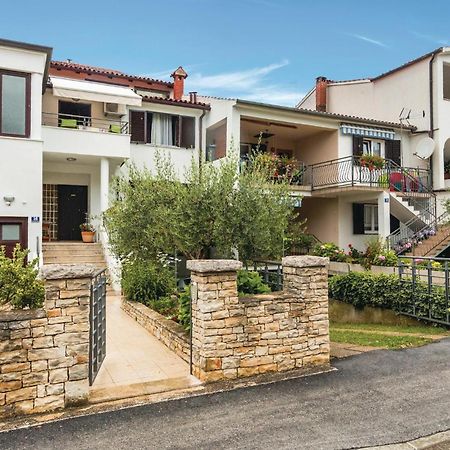 Gorgeous Apartment In Porec With Kitchen Exterior photo
