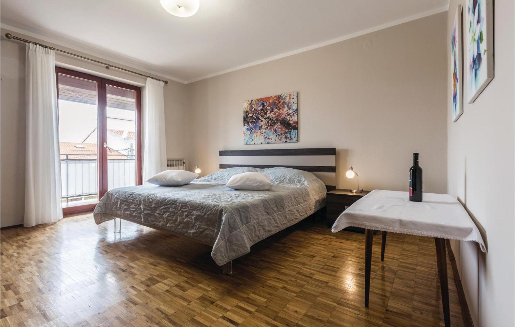 Gorgeous Apartment In Porec With Kitchen Exterior photo